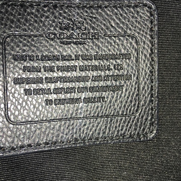 Authentic coach purse - Picture 2 of 5